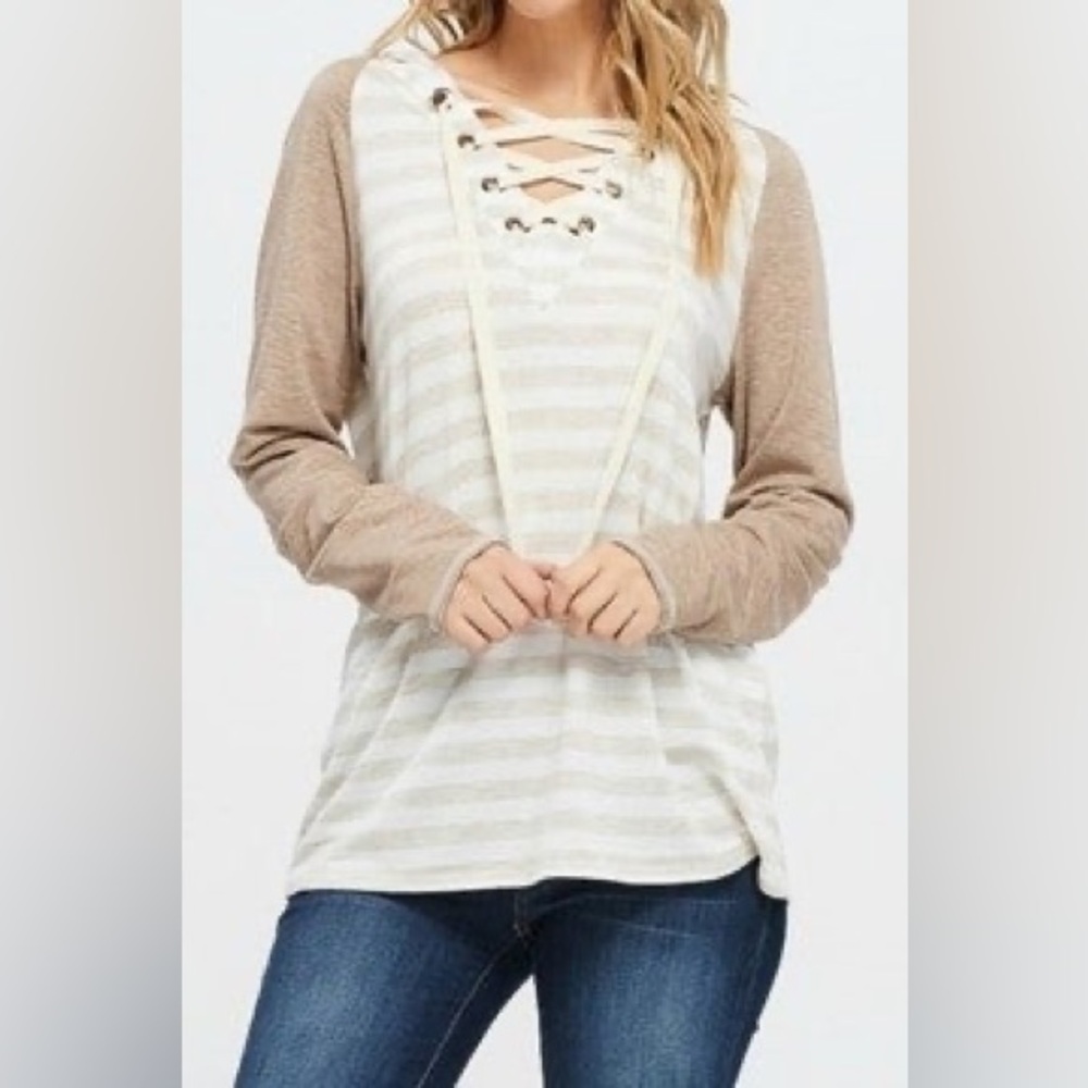 White Birch Oatmeal White Stripe Lace Up Sleeves Hoodie size large